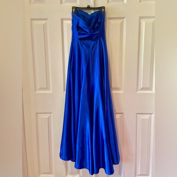 Strapless Sweetheart Neckline Floor Length Royal Blue Prom Evening Gown Dress - Picture 2 of 9
